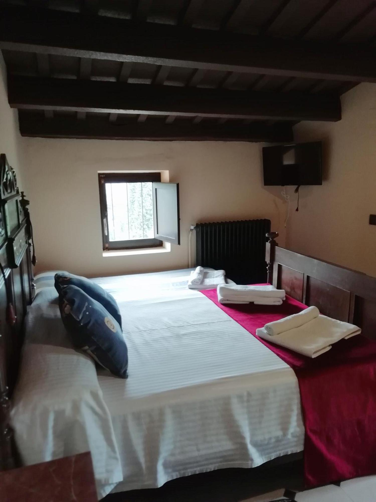 San Martín de Centellas Hostal Rural Mas Blanc מראה חיצוני תמונה