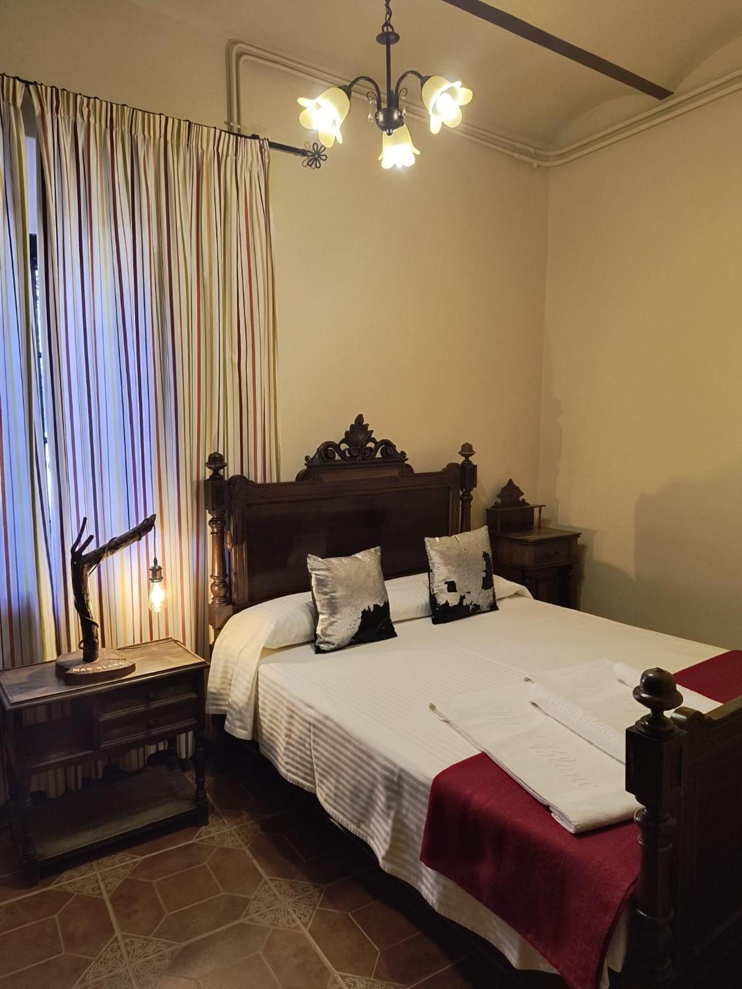 San Martín de Centellas Hostal Rural Mas Blanc מראה חיצוני תמונה
